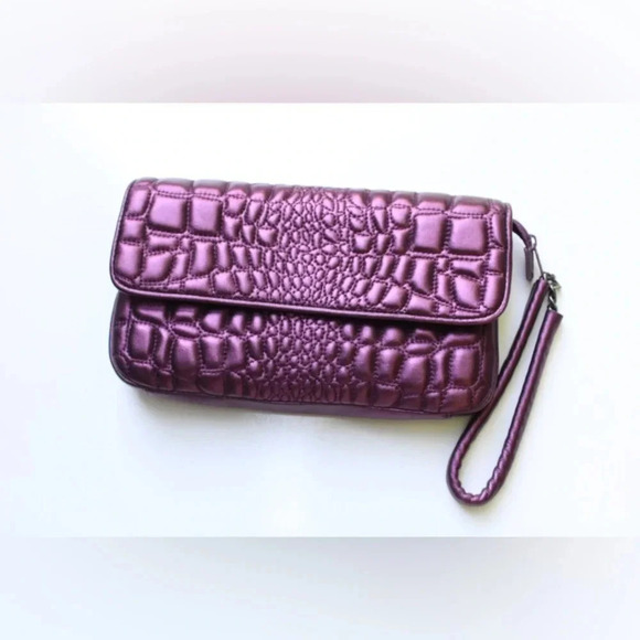 Hobo Original quilted wristlet - Picture 1 of 9